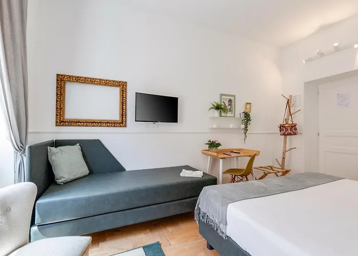 Konukevi Maison Vantaggio 4*